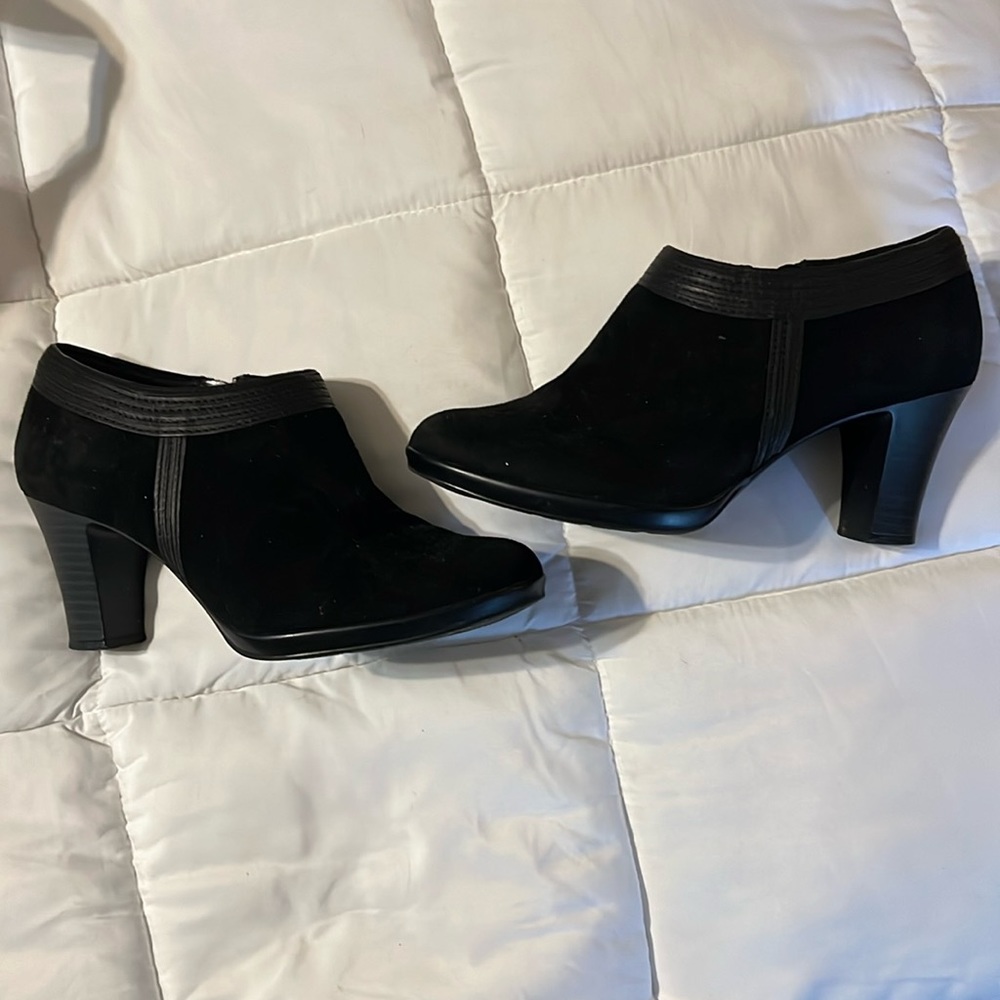 Black shoes Clark’s